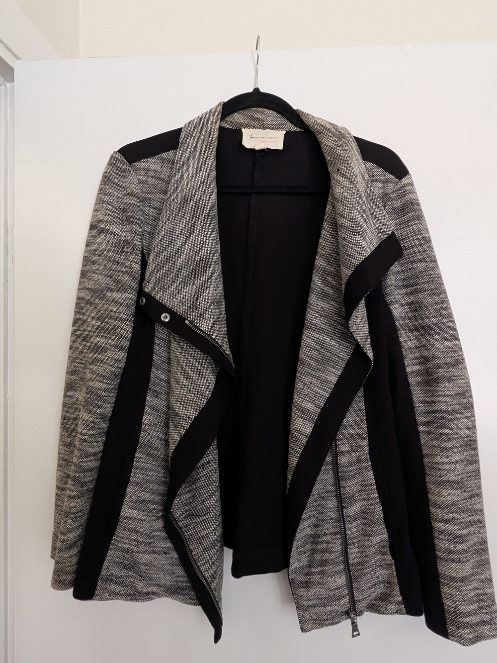 Vince Camuto Black and Gray Draped Open Blazer